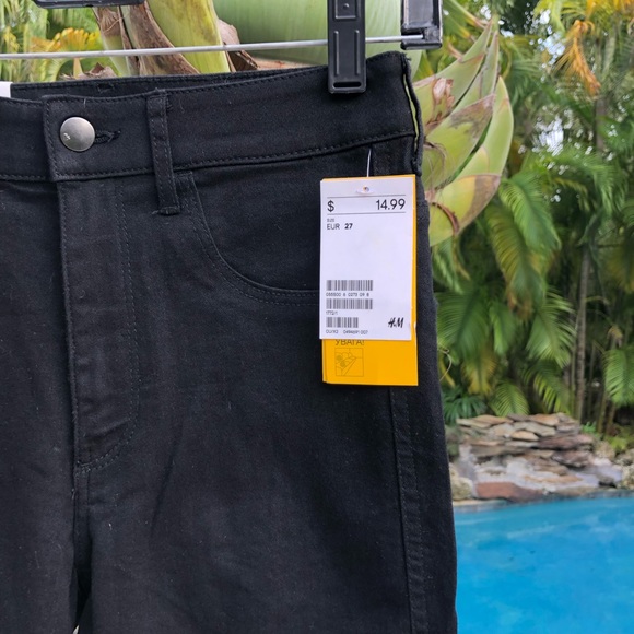 Black High Waisted Skinny Jeans - Picture 2 of 4